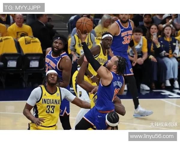 步行者在主场击败尼克斯成功晋级总决赛展现强大实力